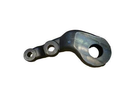 Styrarm dubbel Ford 6700-8210. REF: D5NN3131B