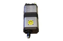 Hydraulpump dubbel MF. REF: VPK0111