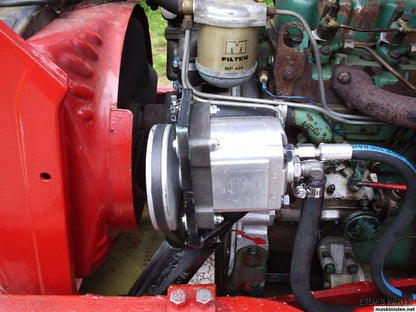 Hjälpservo BM 320, 400 , 430 Klen framaxel (TRAPP)