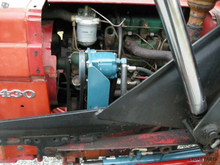 Hjälpservo BM 320, 400 , 430 Klen framaxel (TRAPP)
