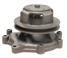 Vattenpump Ford 2000-7700. REF: 82845215