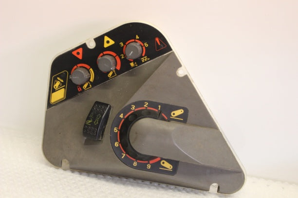 Instrumentpanel MF 8150