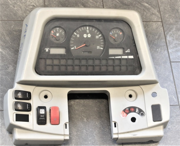 Instrumentpanel MF 5445